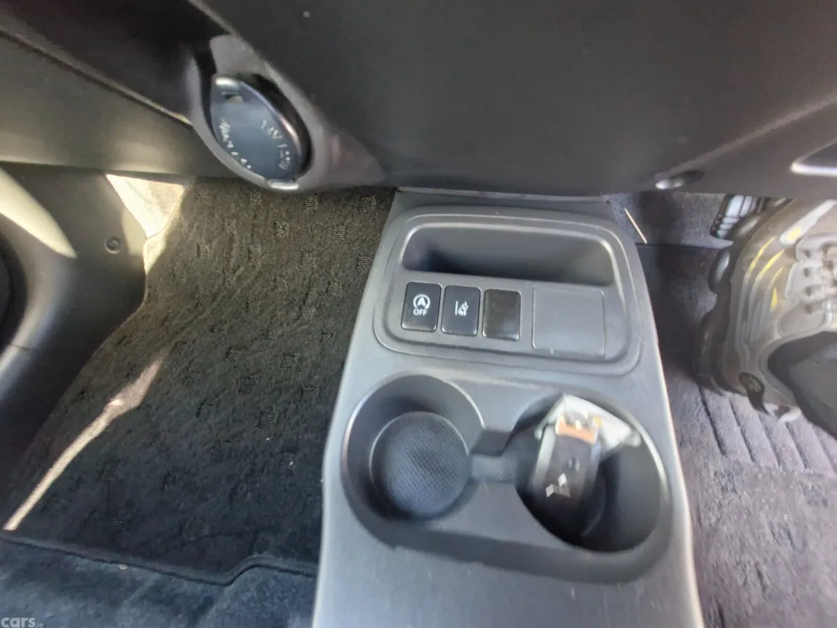 Mitsubishi Mirage Hatchback, Petrol, 2020, White