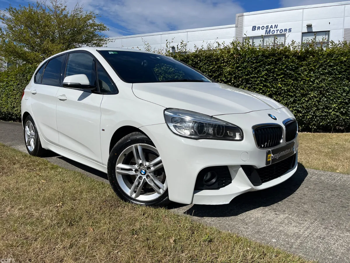 BMW 2-Series Hatchback, Petrol, 2016, White
