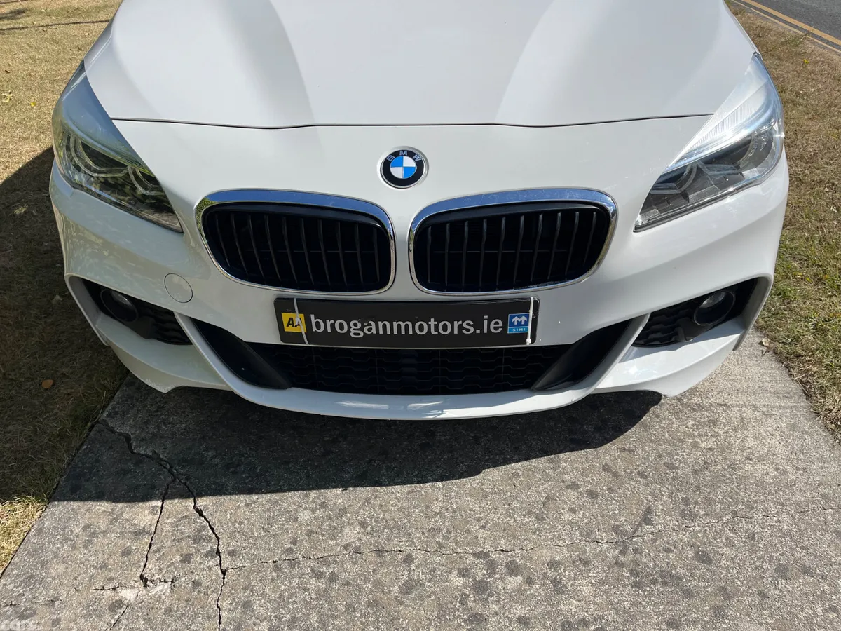 BMW 2-Series Hatchback, Petrol, 2016, White