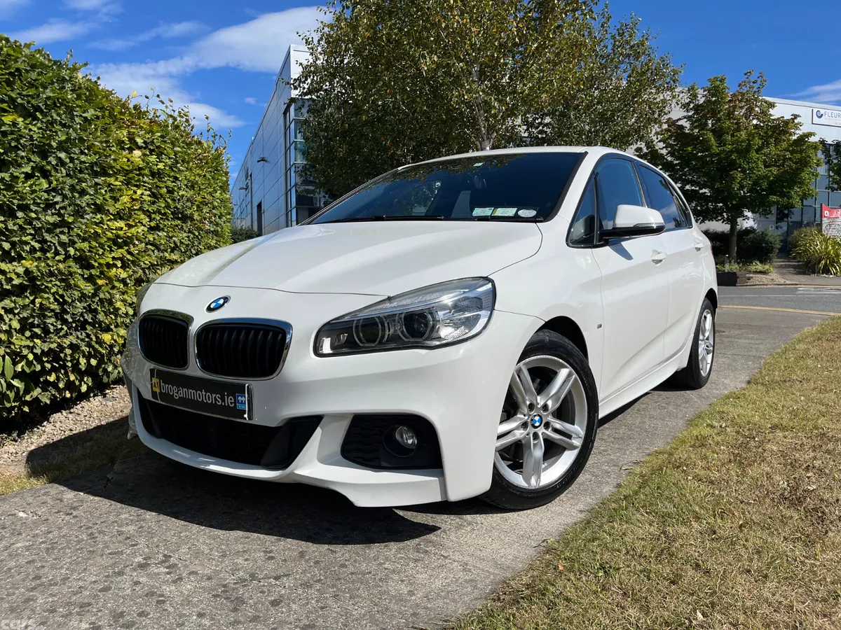 BMW 2-Series Hatchback, Petrol, 2016, White