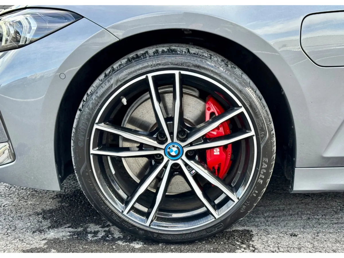 BMW 3-Series Saloon, Petrol Plug-in Hybrid, 2024, Grey