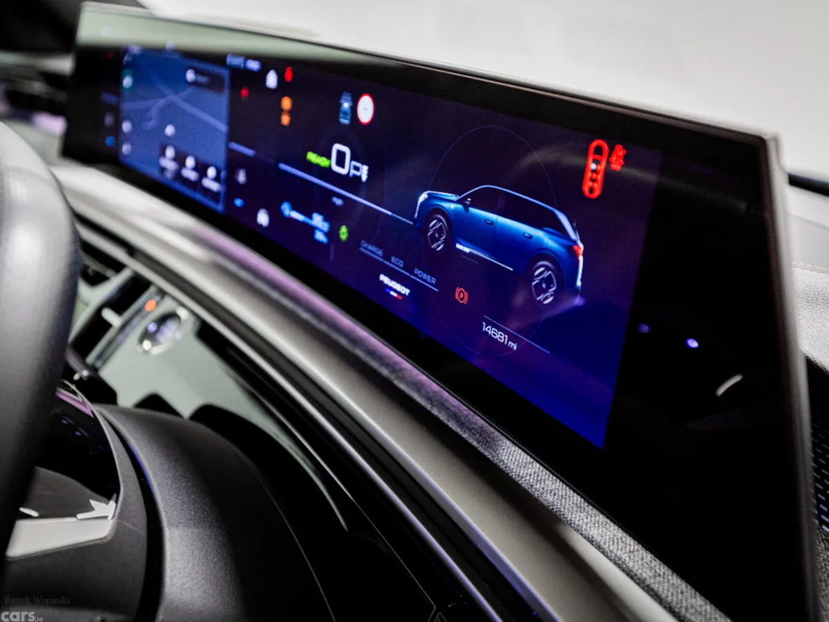 Peugeot 5008 SUV, Electric, 2025, Blue