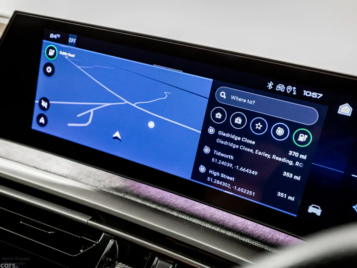 Peugeot 5008 SUV, Electric, 2025, Blue