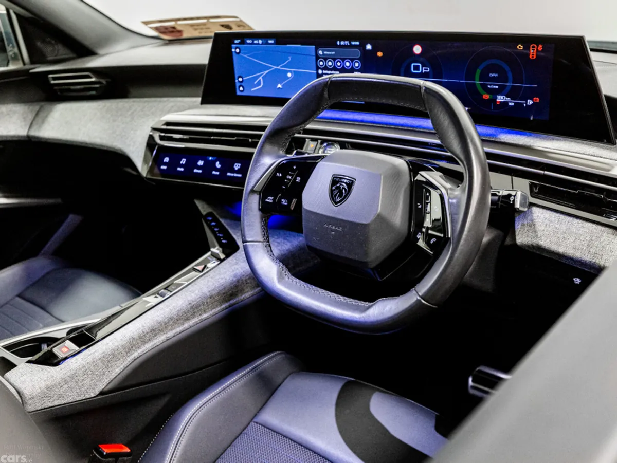 Peugeot 3008 SUV, Petrol, 2025, White