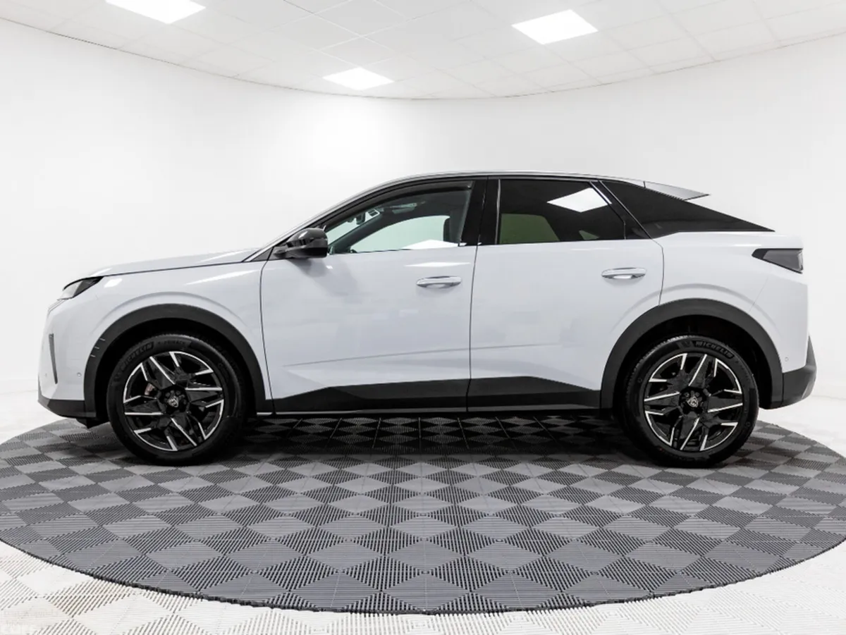 Peugeot 3008 SUV, Petrol, 2025, White