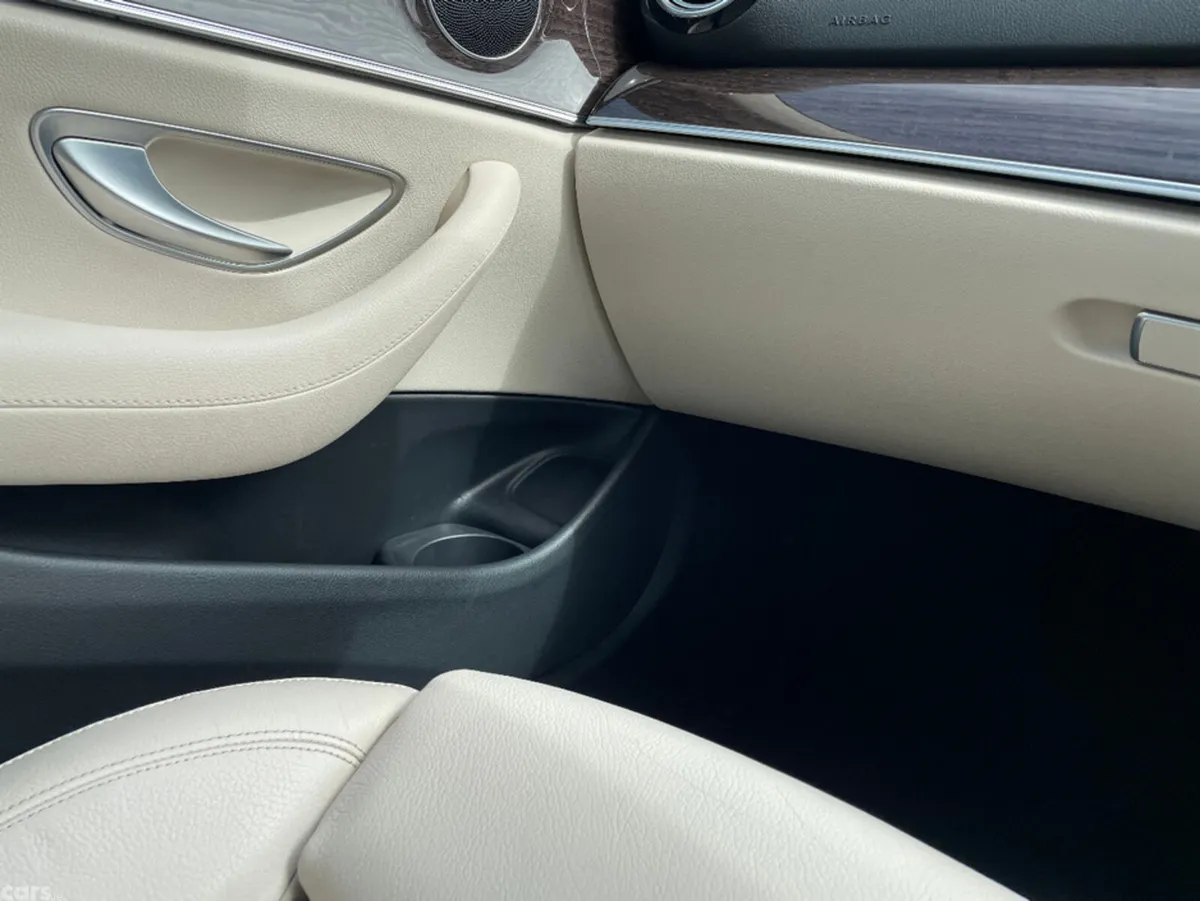 Mercedes-Benz E-Class Saloon, Petrol Plug-in Hybrid, 2022, Red