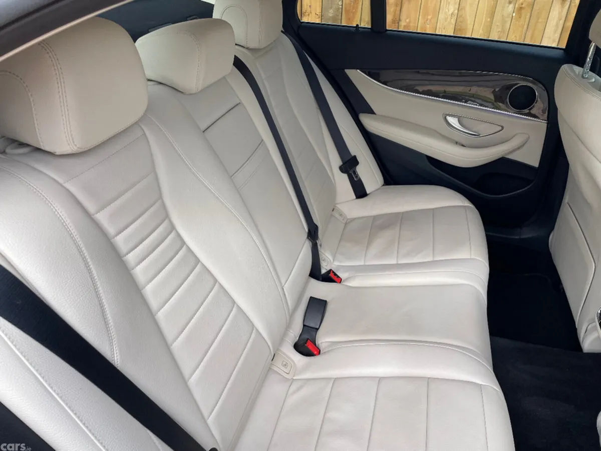 Mercedes-Benz E-Class Saloon, Petrol Plug-in Hybrid, 2022, Red