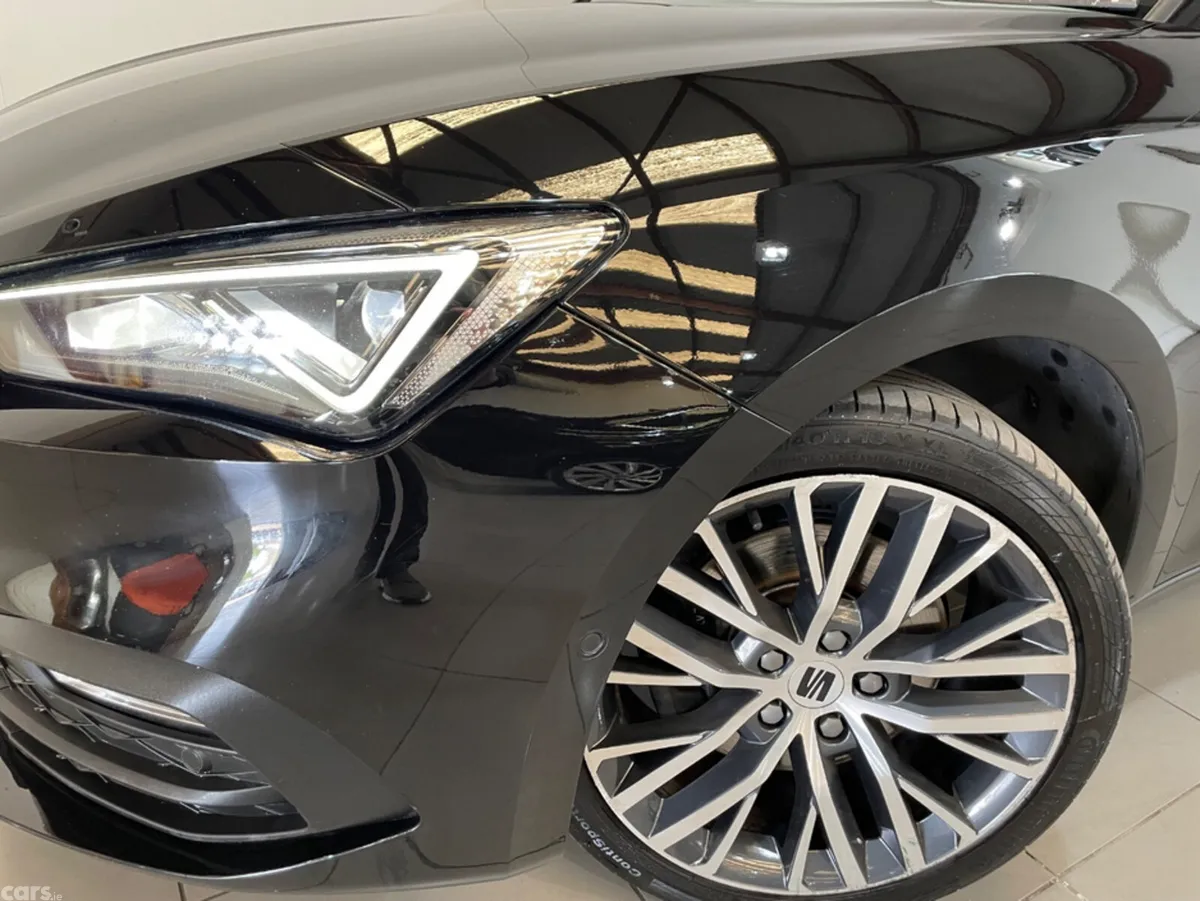 SEAT Leon Hatchback, Diesel, 2022, Black