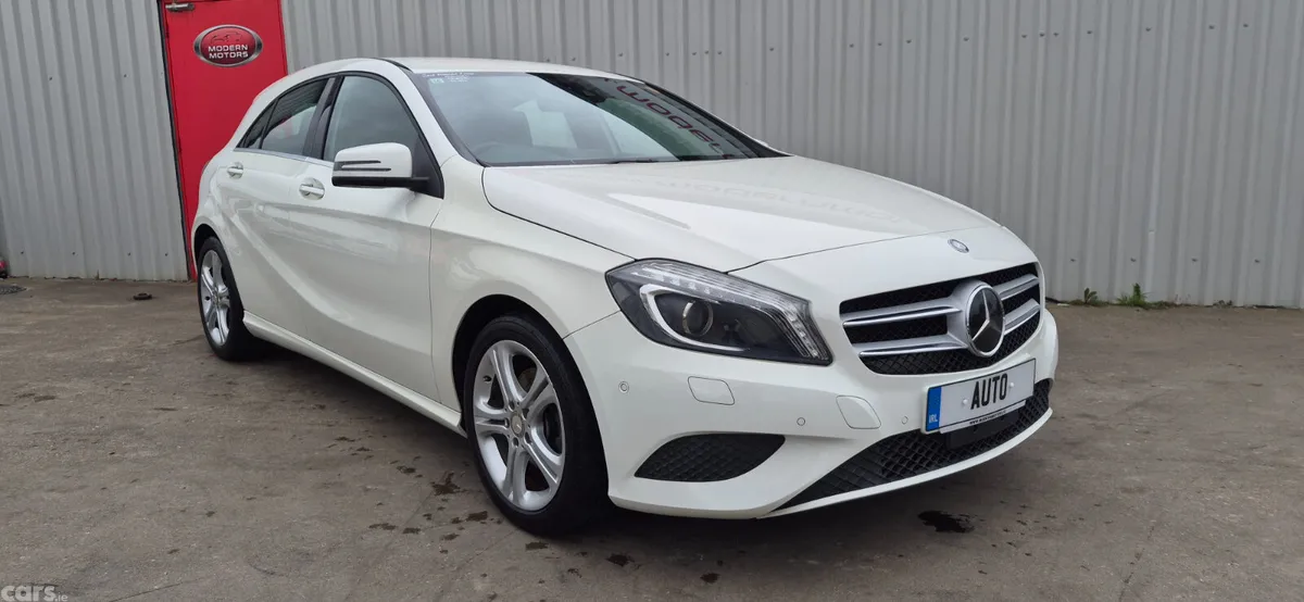 Mercedes-Benz A-Class Hatchback, Petrol, 2015, White