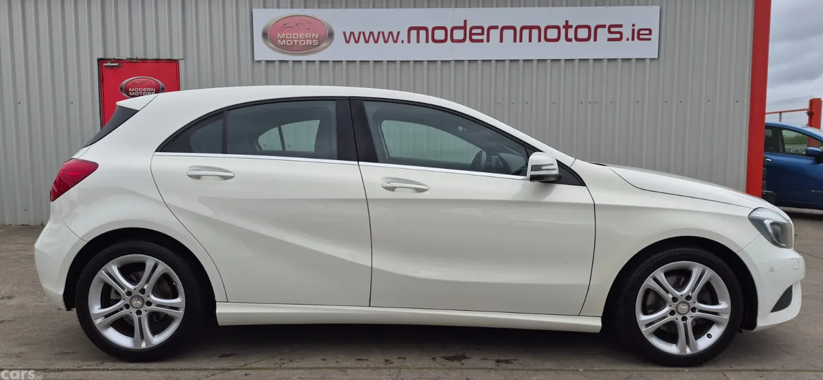 Mercedes-Benz A-Class Hatchback, Petrol, 2015, White