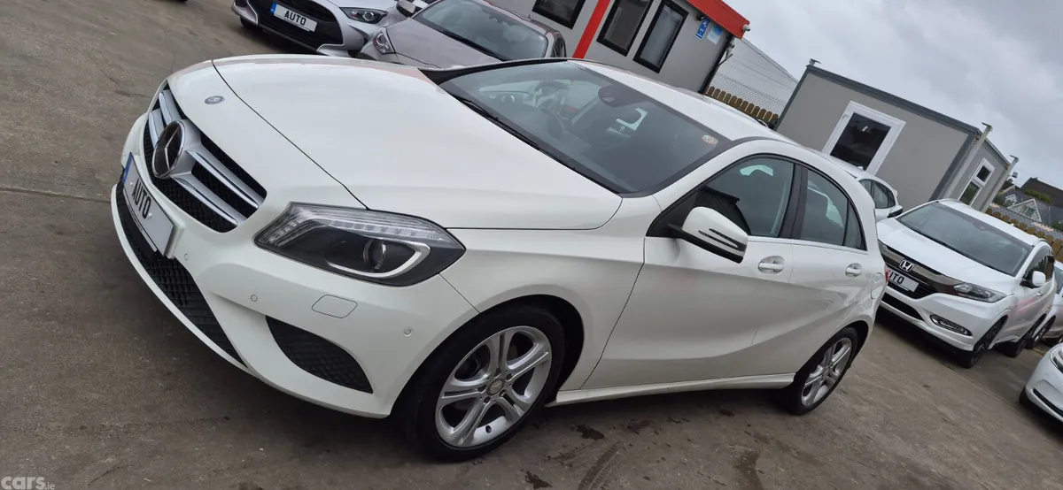 Mercedes-Benz A-Class Hatchback, Petrol, 2015, White