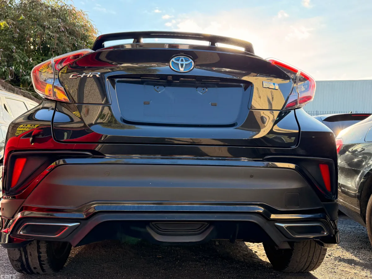 Toyota C-HR MPV, Petrol Hybrid, 2017, Black