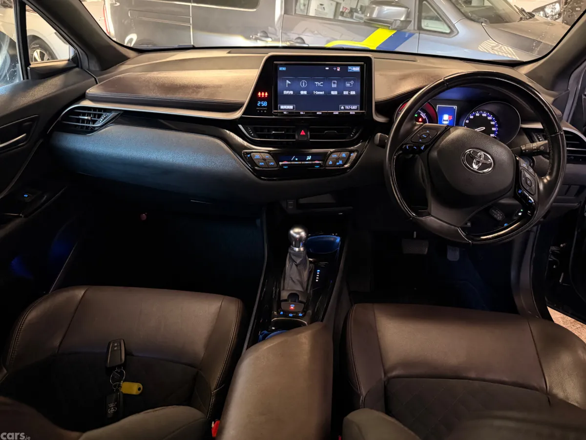 Toyota C-HR MPV, Petrol Hybrid, 2017, Black