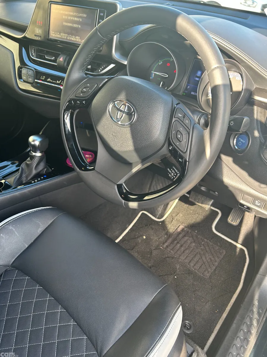 Toyota C-HR Hatchback, Petrol Hybrid, 2019, Green