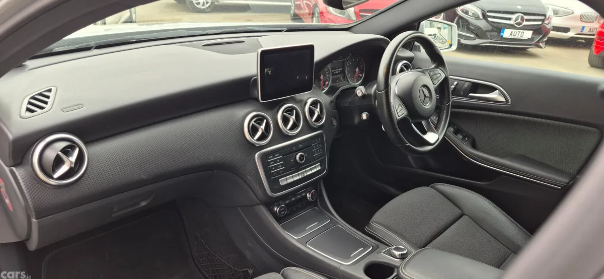Mercedes-Benz A-Class Hatchback, Petrol, 2016, Silver