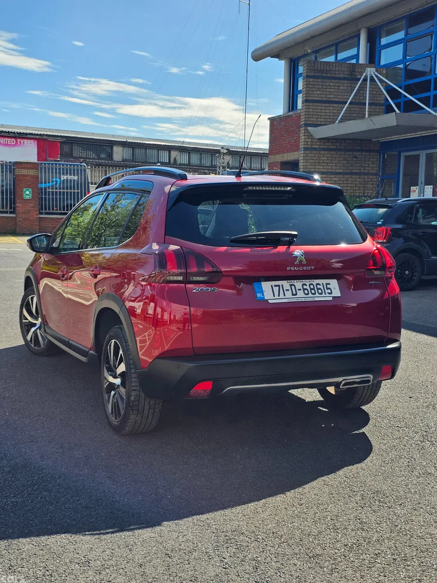 Peugeot 2008 Hatchback, Petrol, 2017, Red