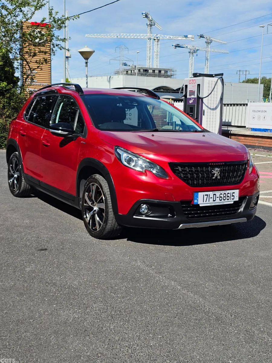 Peugeot 2008 Hatchback, Petrol, 2017, Red