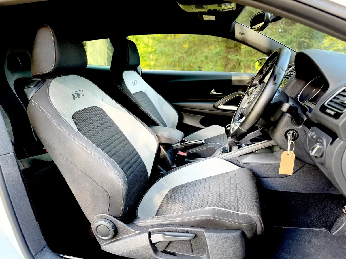 Volkswagen Scirocco Coupe, Diesel, 2015, White