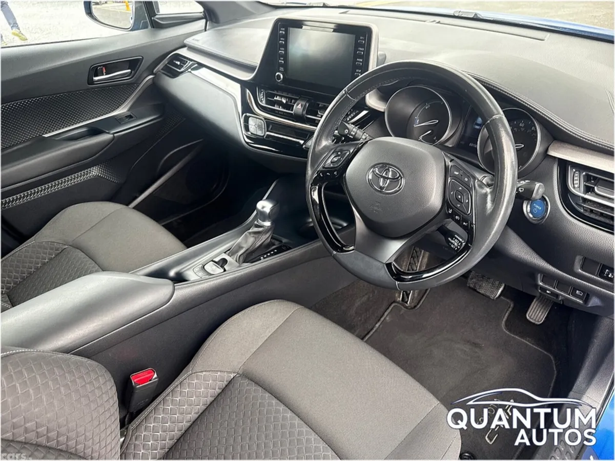 Toyota C-HR Hatchback, Petrol Hybrid, 2022, Blue