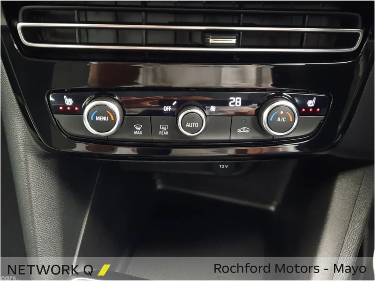 Opel Mokka MPV, Petrol, 2024, White