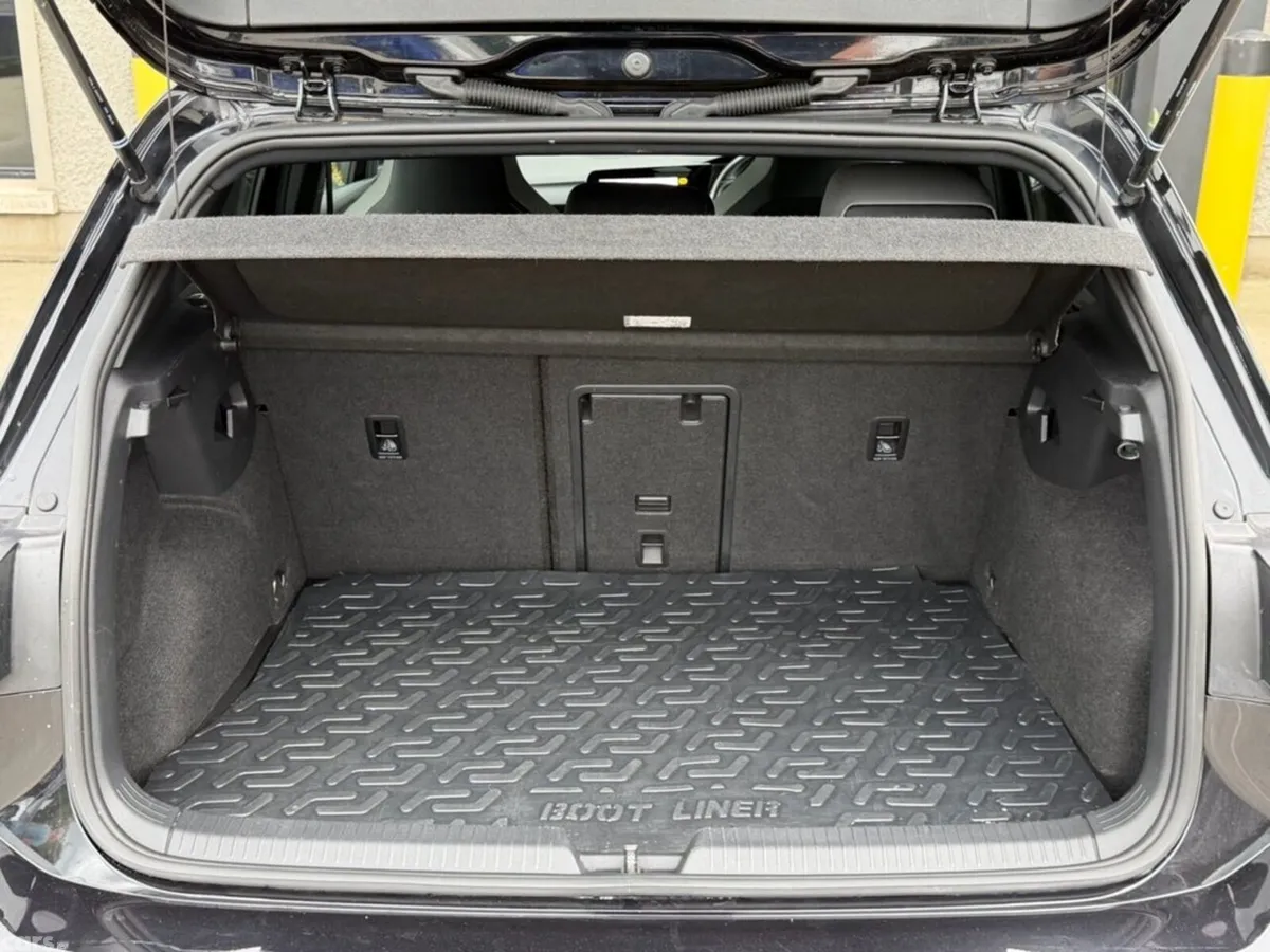 Volkswagen Golf Hatchback, Diesel, 2022, Black