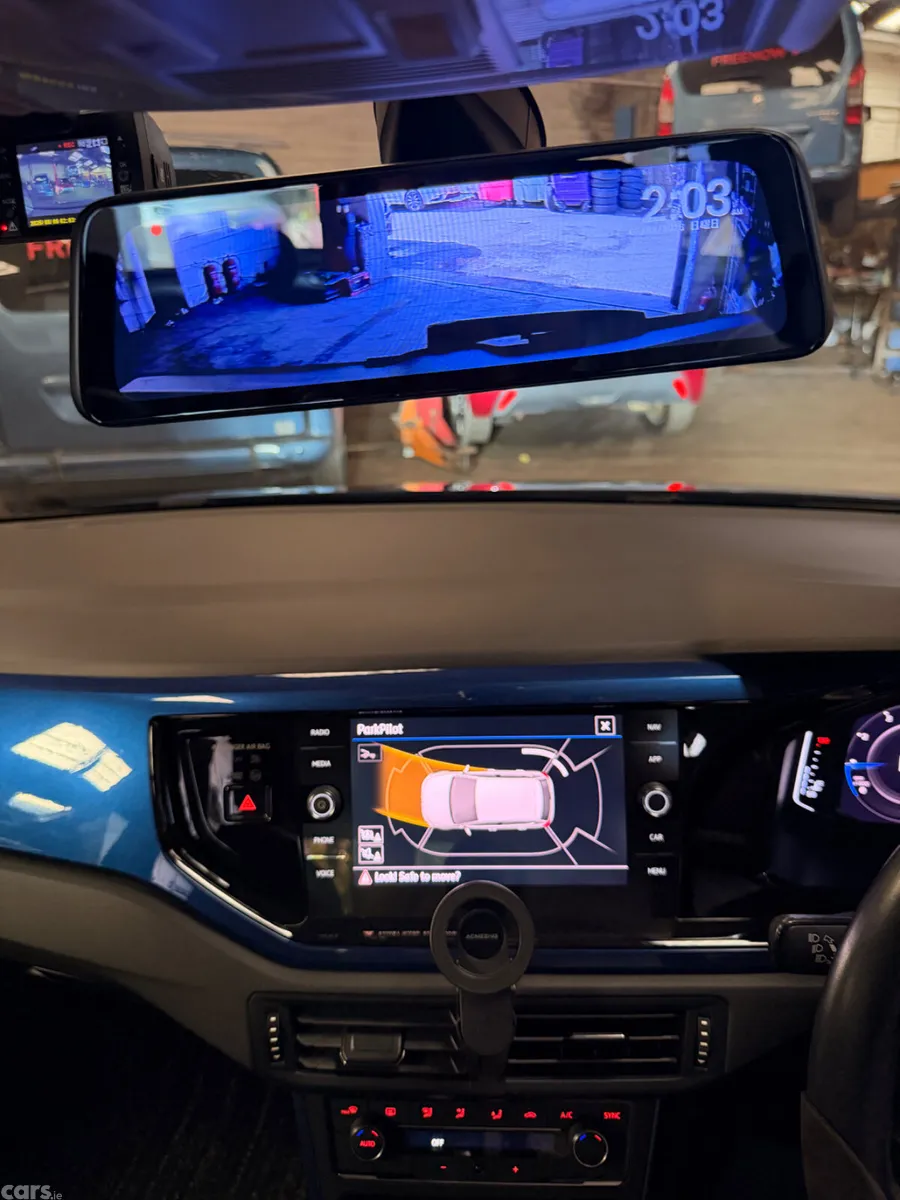 Volkswagen Polo Hatchback, Petrol, 2019, Blue
