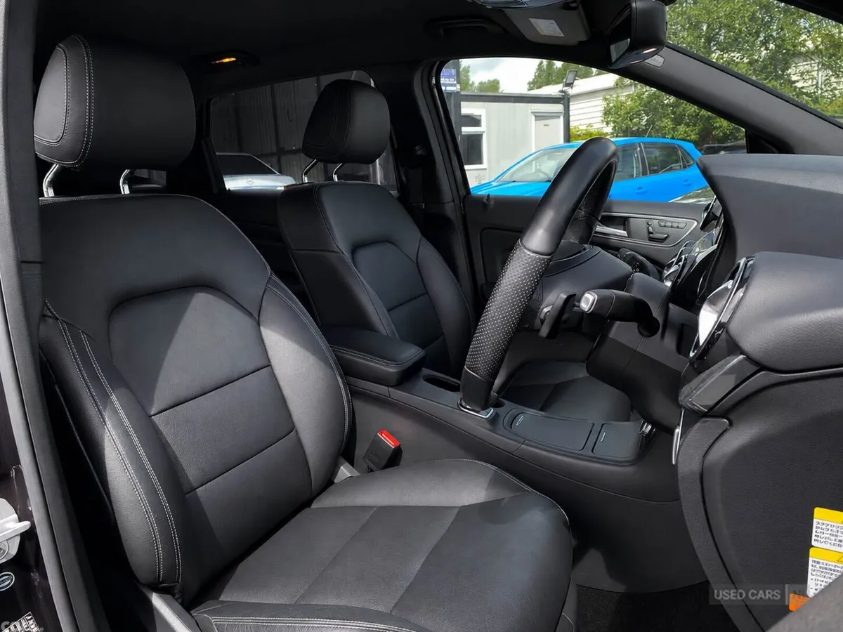 Mercedes-Benz B-Class , Petrol, 2014, Black