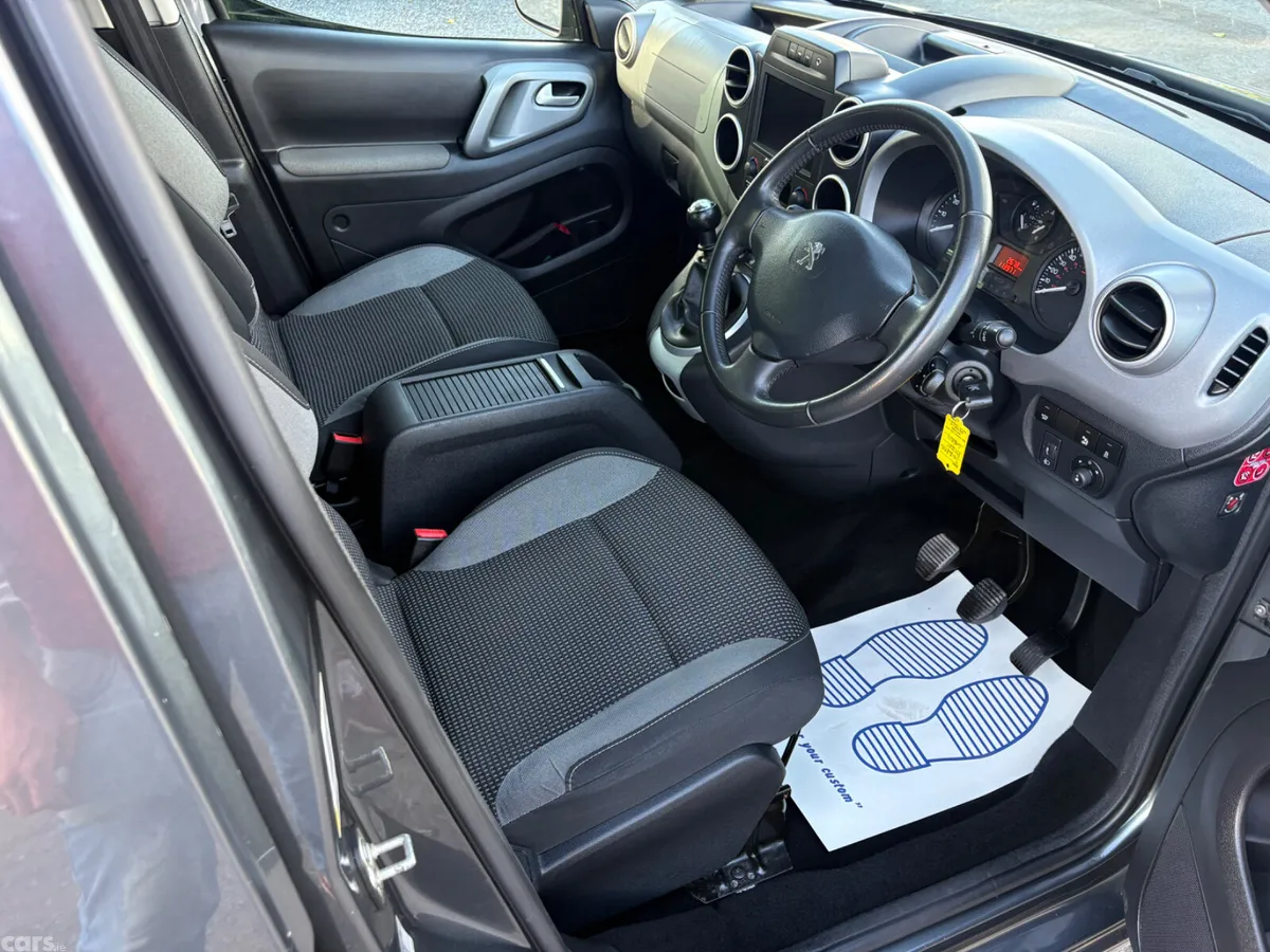 Peugeot Partner MPV, Diesel, 2016, Grey