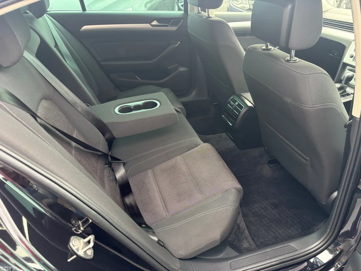 Volkswagen Passat Saloon, Diesel, 2017, Black