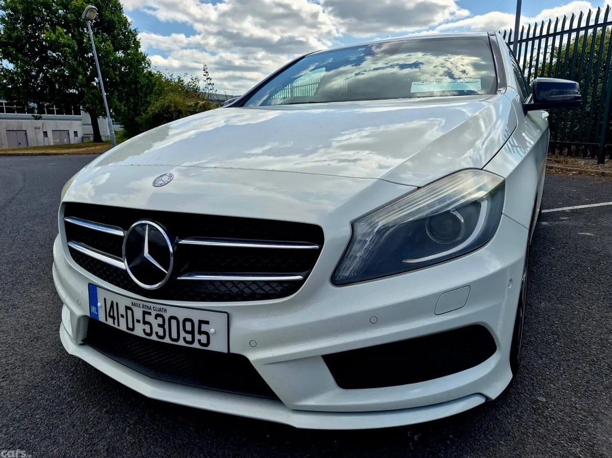 Mercedes-Benz A-Class Hatchback, Petrol, 2014, White