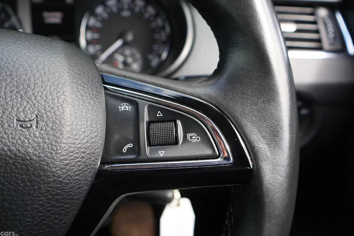 Skoda Octavia Estate, Petrol, 2016, Beige