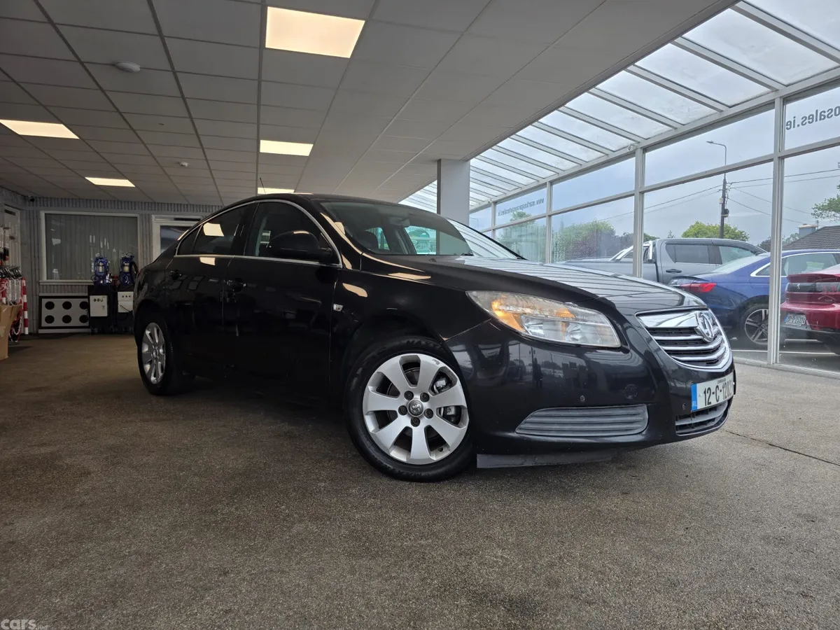 Vauxhall Insignia Hatchback, Diesel, 2012, Black
