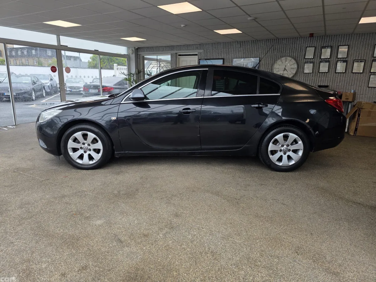 Vauxhall Insignia Hatchback, Diesel, 2012, Black