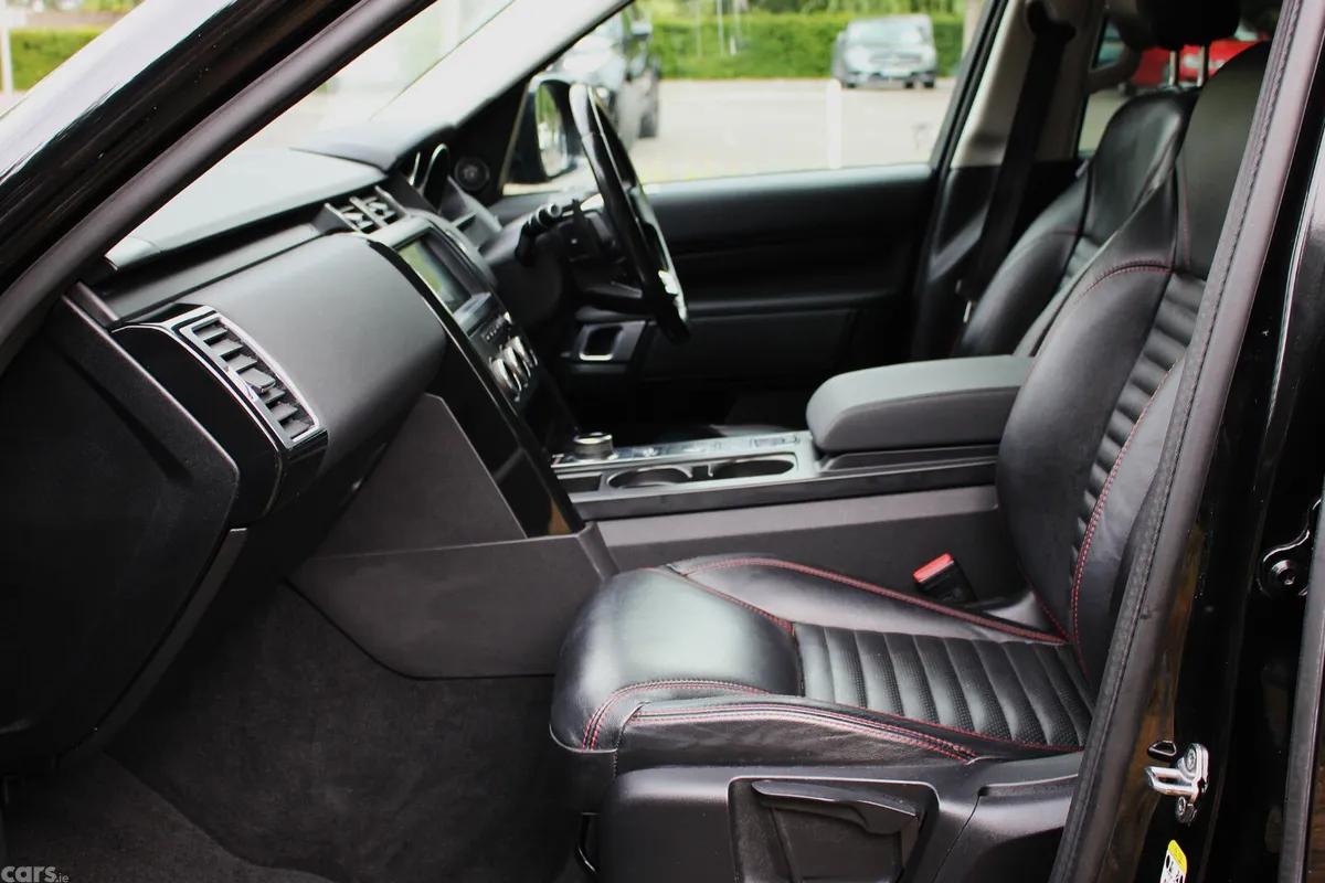 Land Rover Discovery SUV, Diesel, 2020, Black