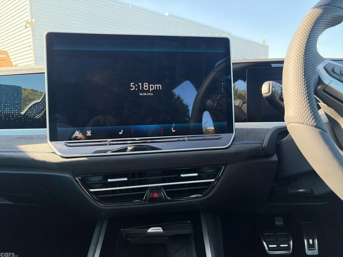 Volkswagen Passat Estate, Diesel, 2026, Grey