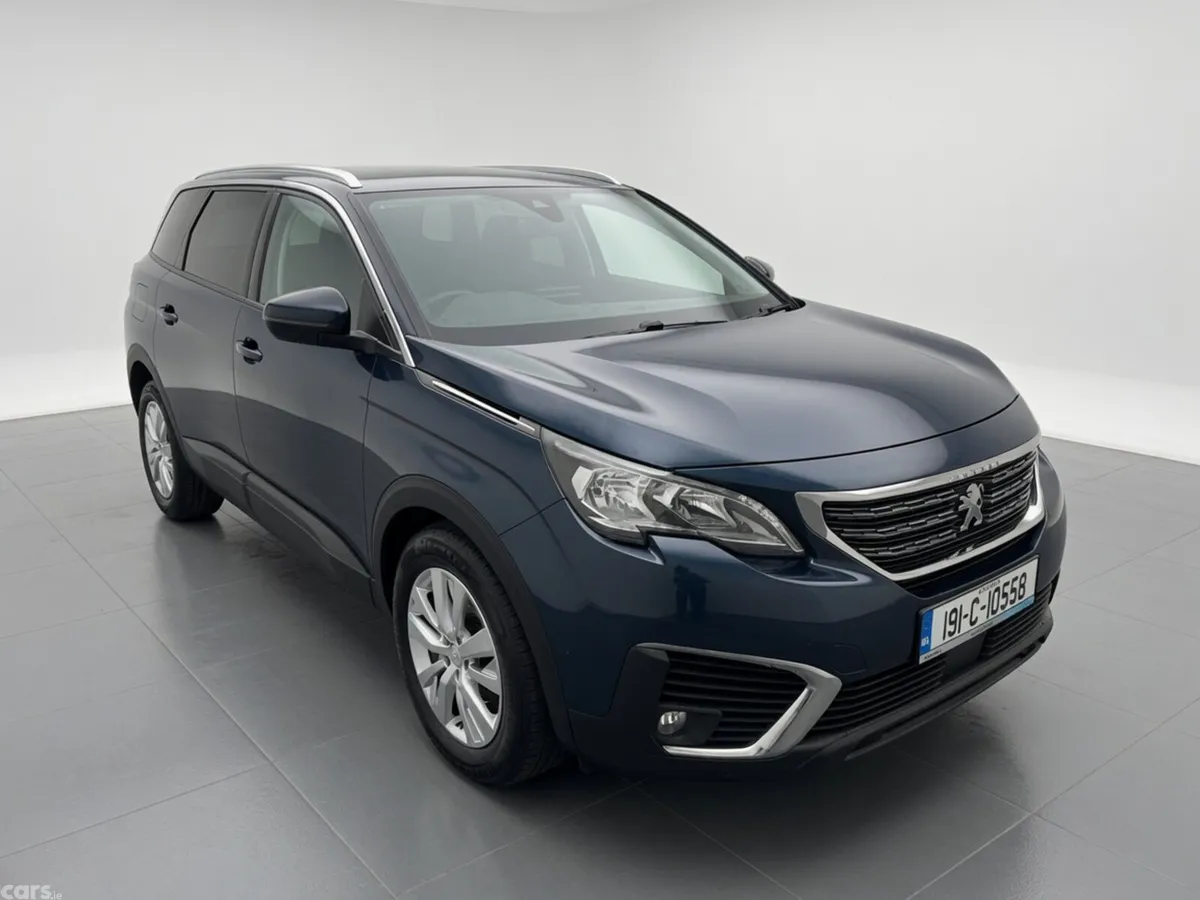 Peugeot 5008 MPV, Petrol, 2019, Blue