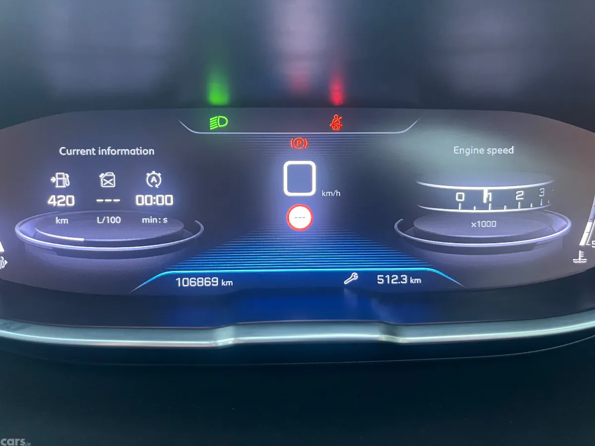 Peugeot 5008 MPV, Petrol, 2019, Blue