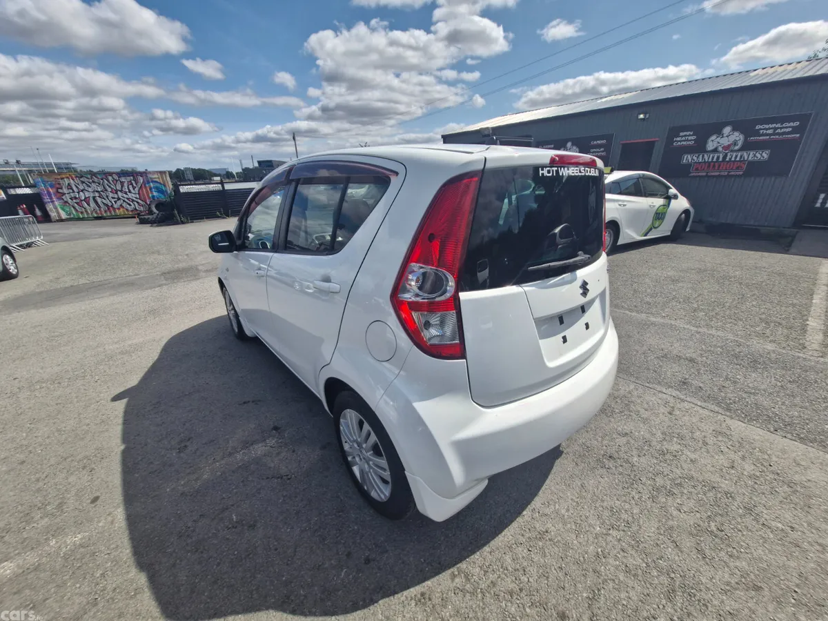 Suzuki Splash Hatchback, Petrol, 2012, White