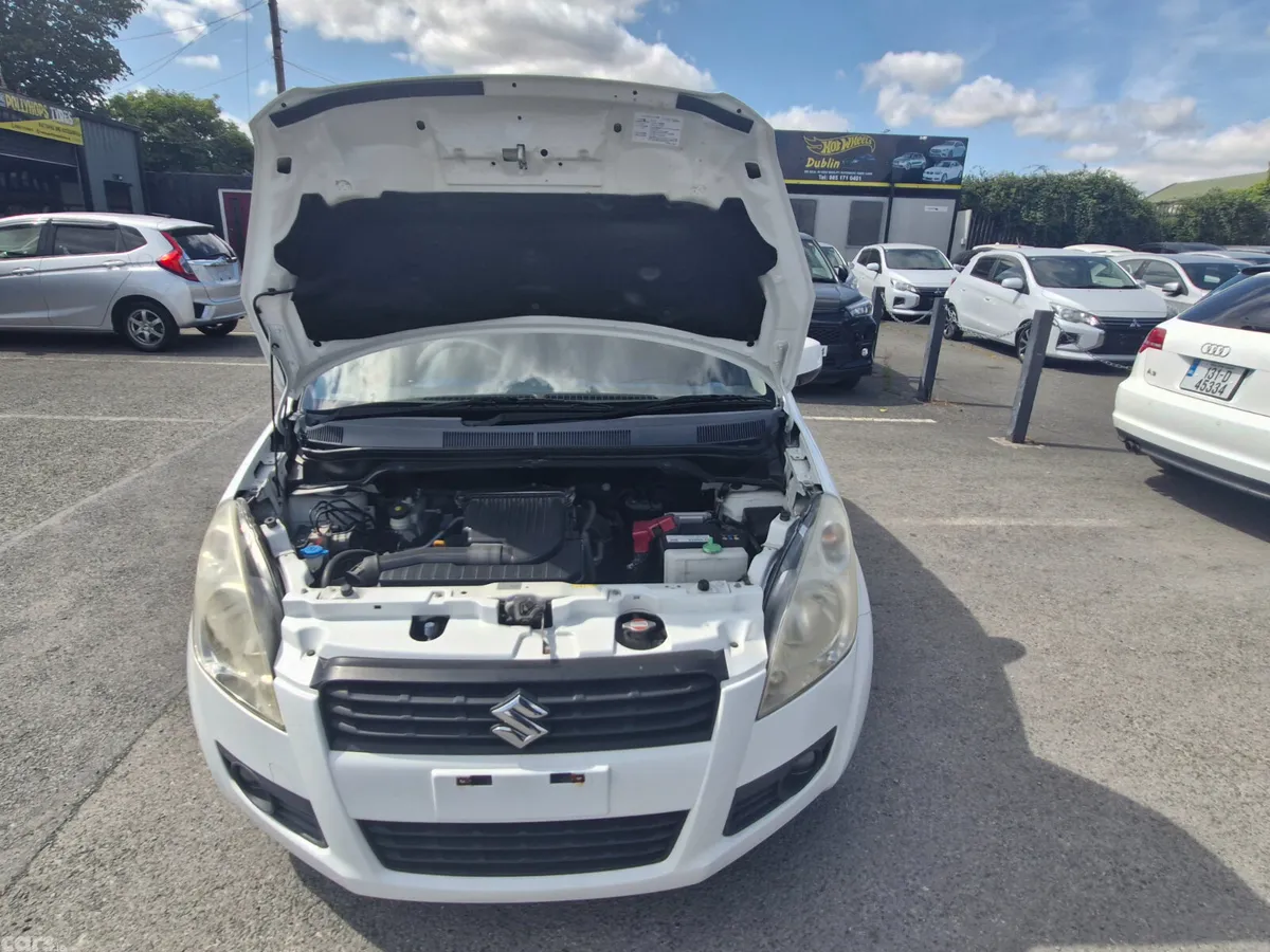 Suzuki Splash Hatchback, Petrol, 2012, White