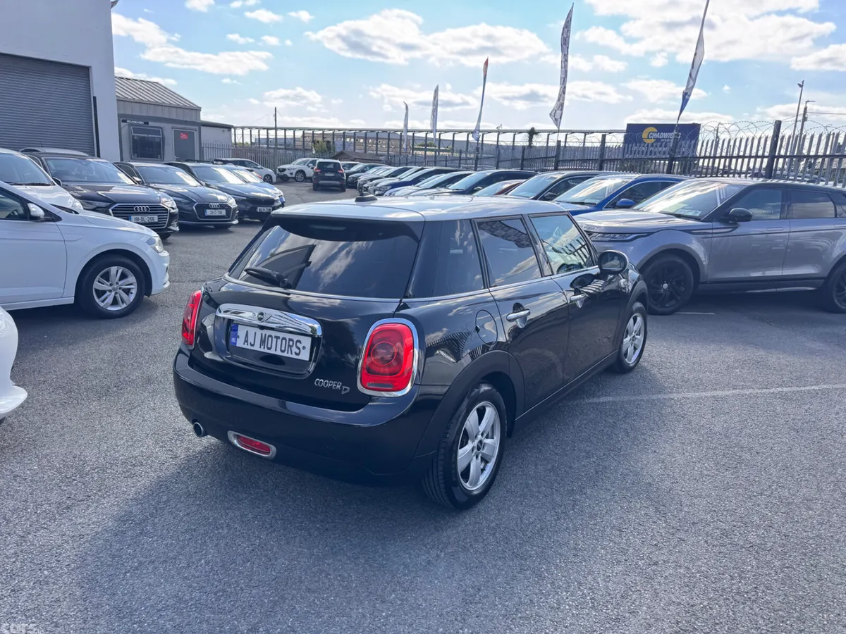 Mini Cooper Hatchback, Diesel, 2017, Black
