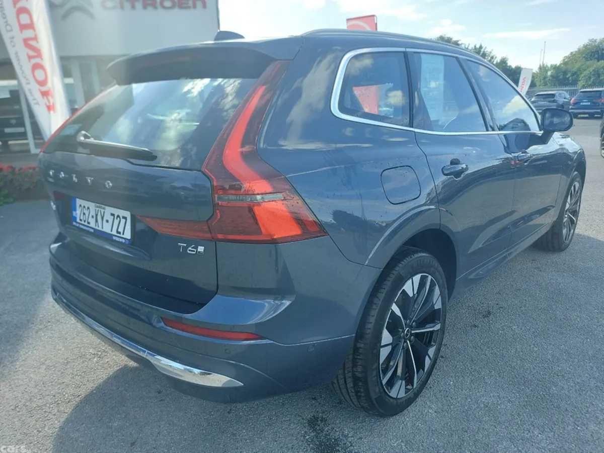 Volvo XC60 SUV, Petrol Plug-in Hybrid, 2026, Blue