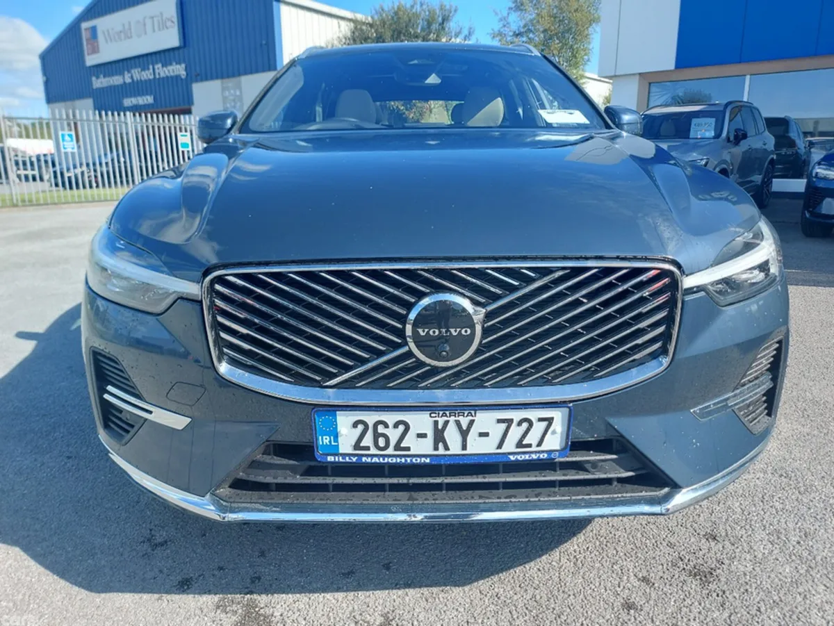 Volvo XC60 SUV, Petrol Plug-in Hybrid, 2026, Blue