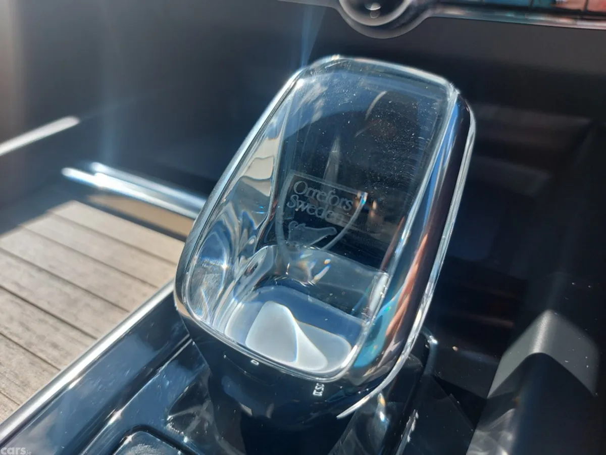 Volvo XC60 SUV, Petrol Plug-in Hybrid, 2026, Blue