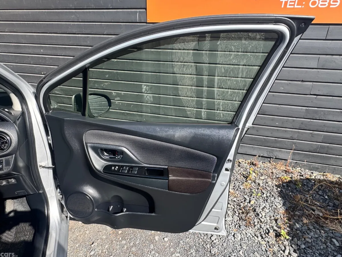 Toyota Vitz Hatchback, Petrol, 2016, Silver