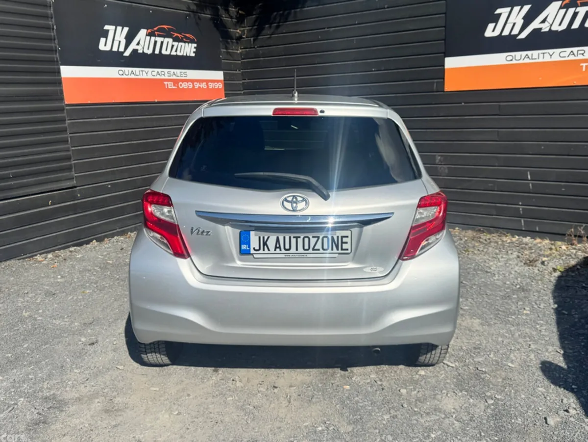 Toyota Vitz Hatchback, Petrol, 2016, Silver