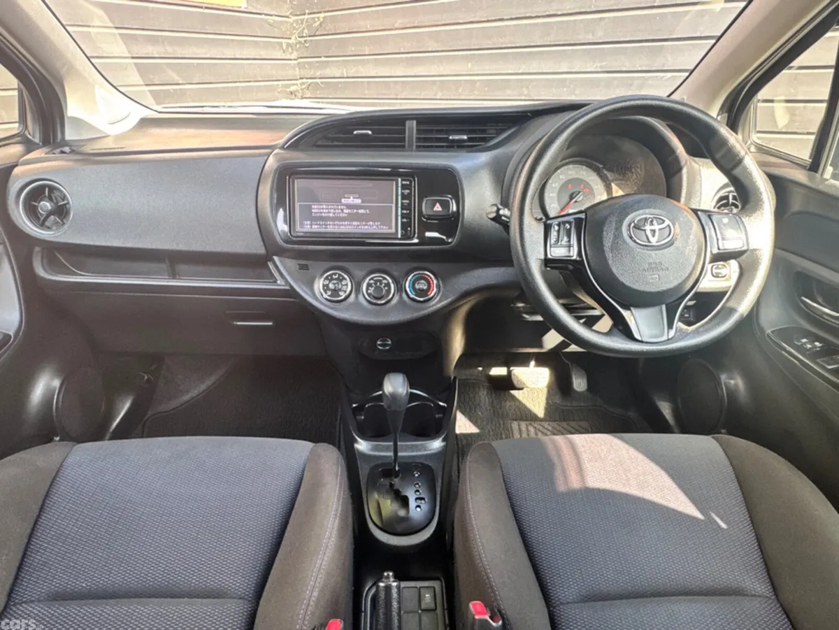 Toyota Vitz Hatchback, Petrol, 2016, Silver