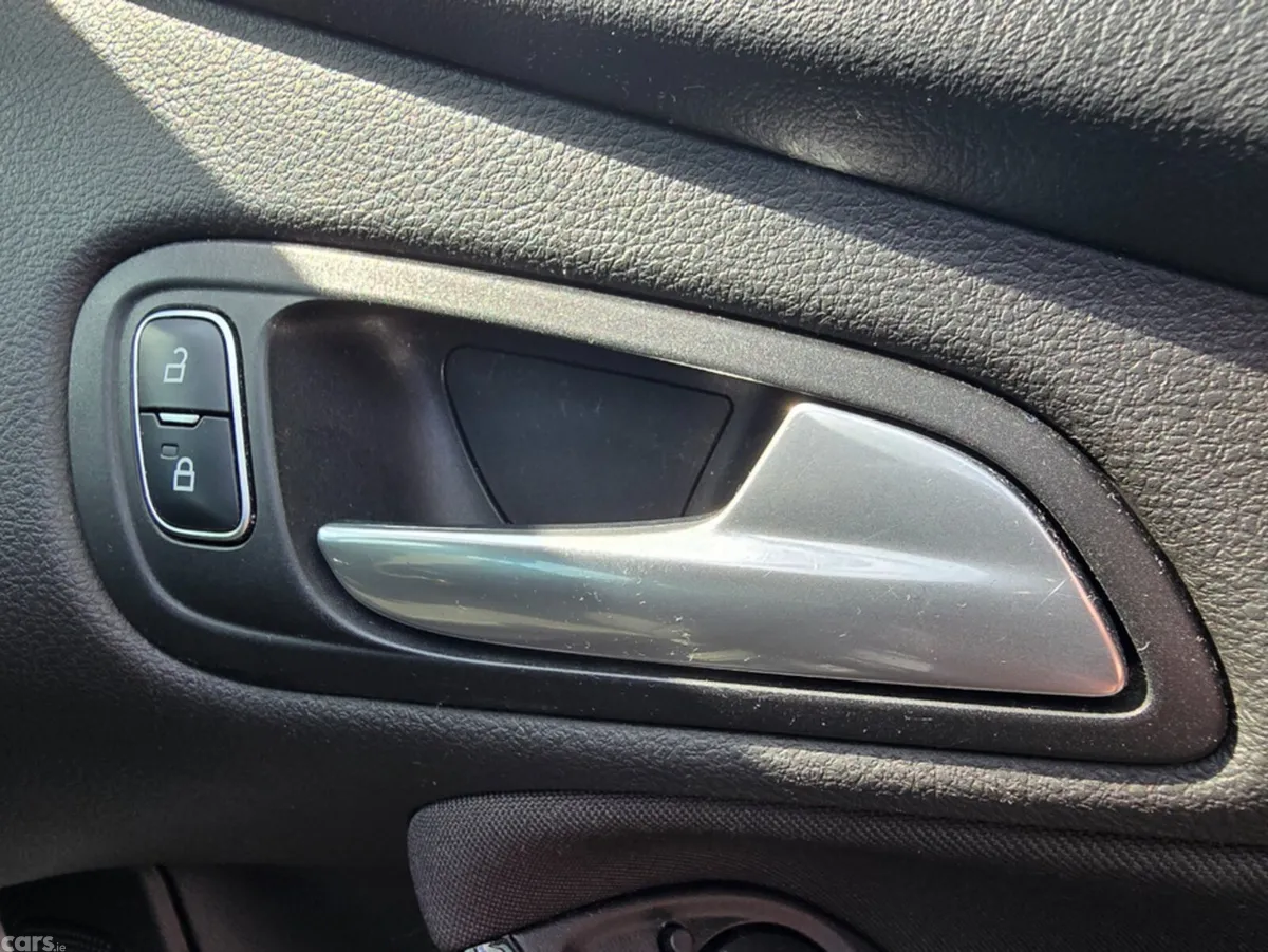 Ford Focus Hatchback, Petrol, 2018, Grey