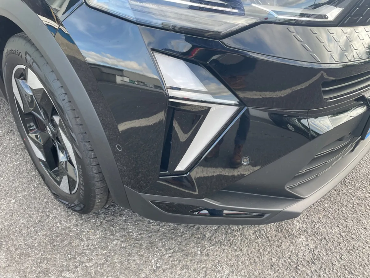 Renault Captur Hatchback, Petrol, 2025, Black