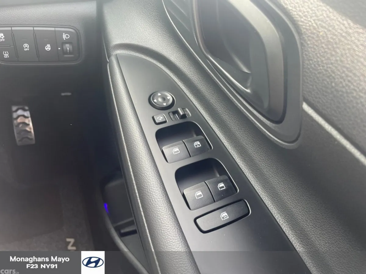 Hyundai Bayon SUV, Petrol, 2025, Red