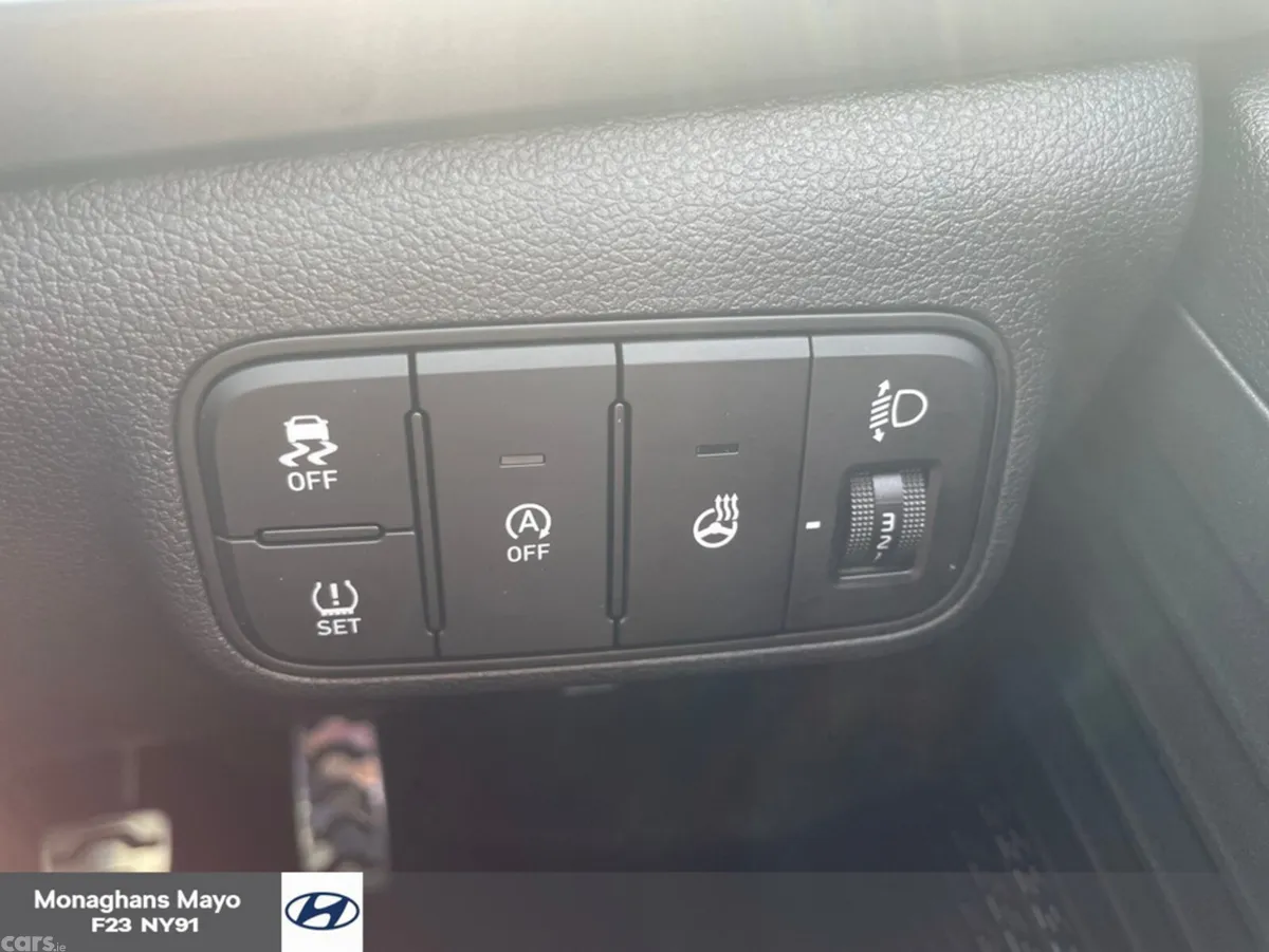 Hyundai Bayon SUV, Petrol, 2025, Red